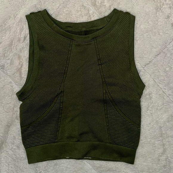 Dark green cropped sports top - Picture 1 of 4